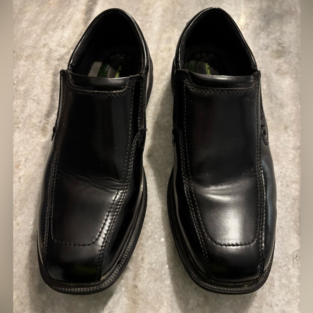 Nunn Bush Men's Black Leather Loafers